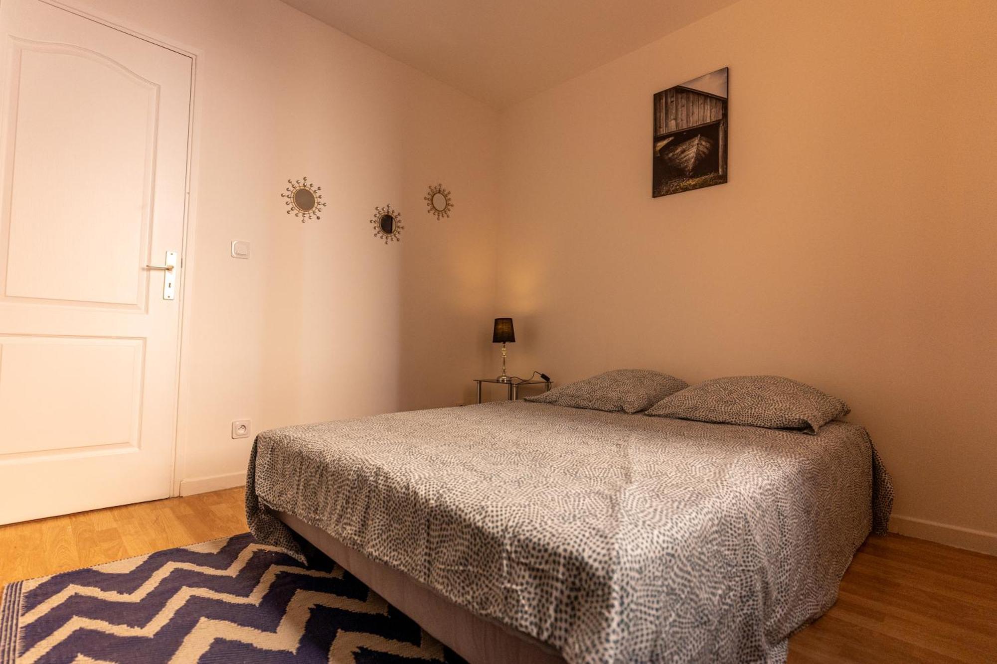 Appartement Tout Equipe Pour 6 Personnes A 15Min Des Plages Beziers Exterior photo