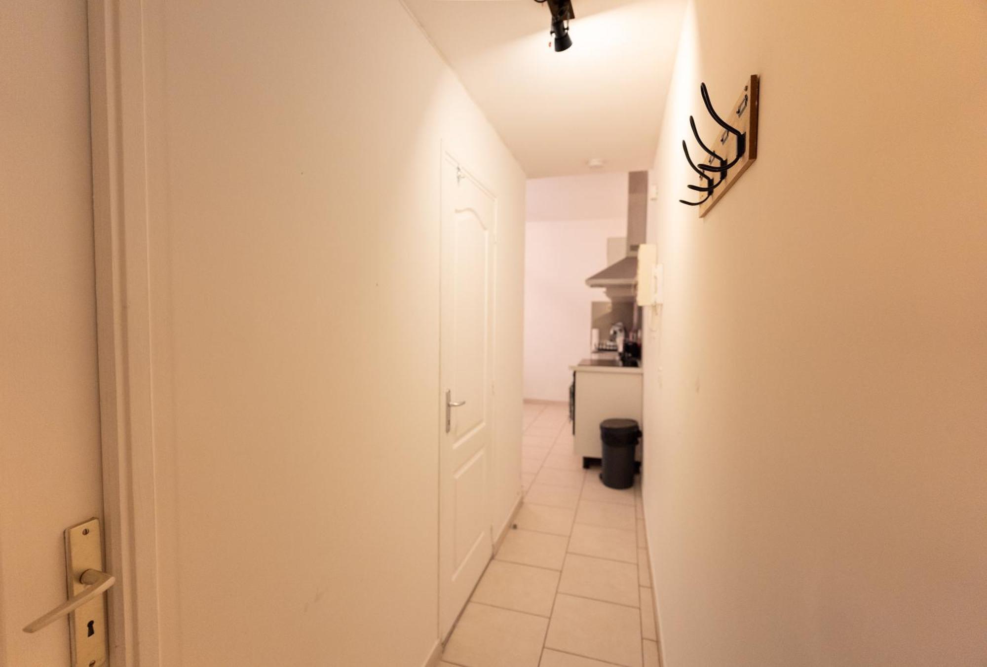 Appartement Tout Equipe Pour 6 Personnes A 15Min Des Plages Beziers Exterior photo