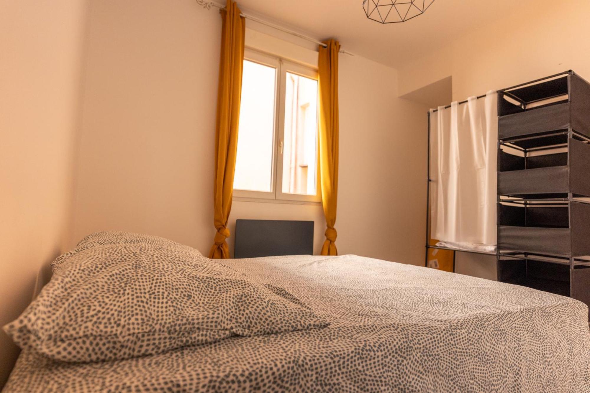Appartement Tout Equipe Pour 6 Personnes A 15Min Des Plages Beziers Exterior photo