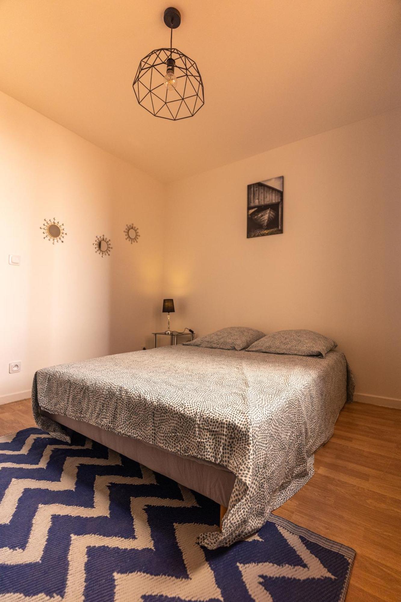 Appartement Tout Equipe Pour 6 Personnes A 15Min Des Plages Beziers Exterior photo